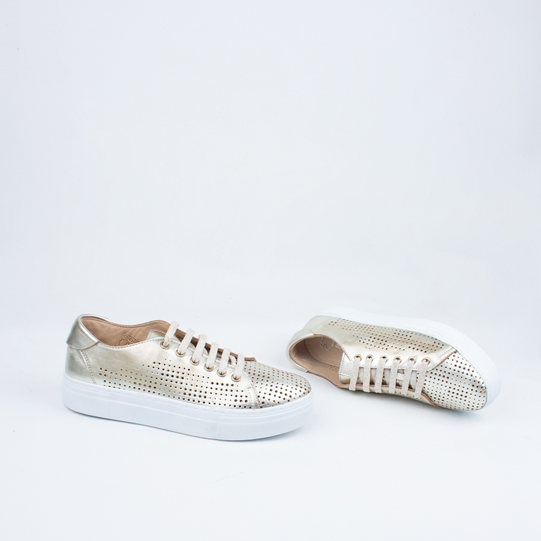 Wave Sneaker