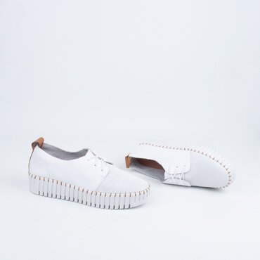 Batu Lace Up 