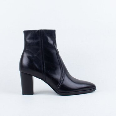 Anahi Ankle Boot