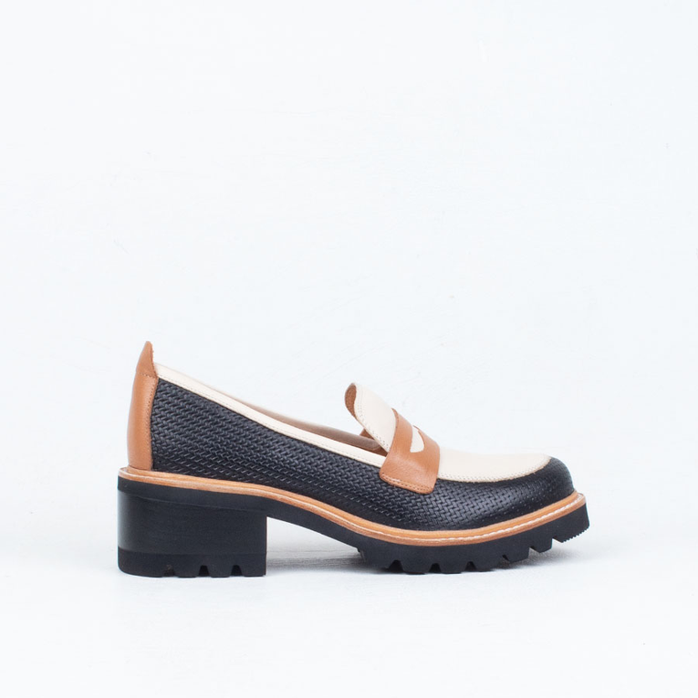 Delmira Loafer