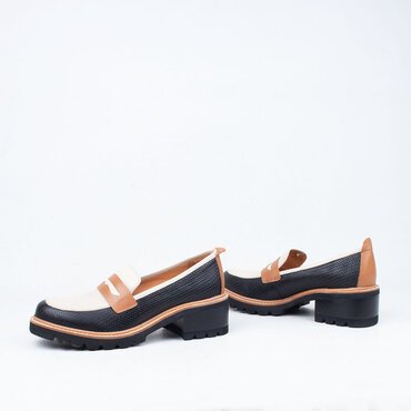 Delmira Loafer