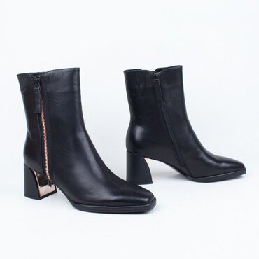 Sahari Ankle Boot