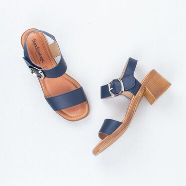 Ariana Heeled Sandal