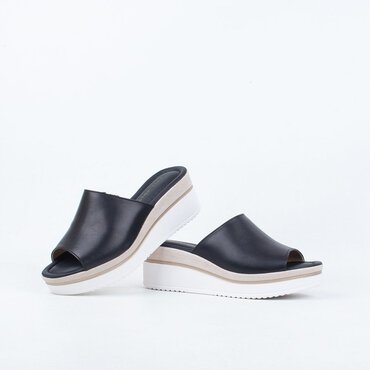 Lula Wedge Slide
