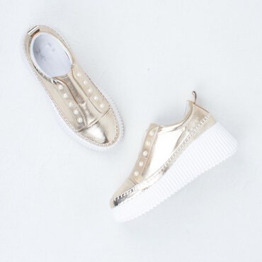 Pearlzie Boost Sneaker