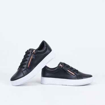 Virtue Sneaker