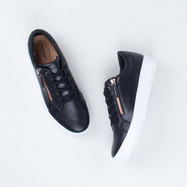 Virtue Sneaker