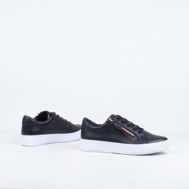 Virtue Sneaker
