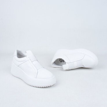 Ferry Sneaker