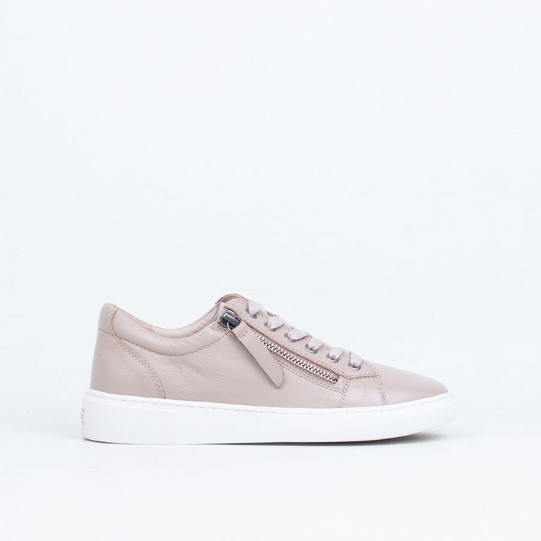 Guess Sneaker