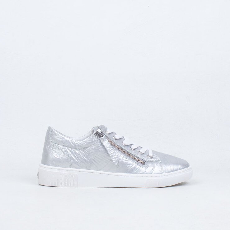 Guess Sneaker-brands-ULTRA SHOES