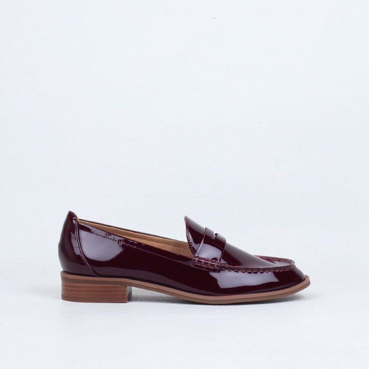 Lucia Loafer-ULTRA SHOES