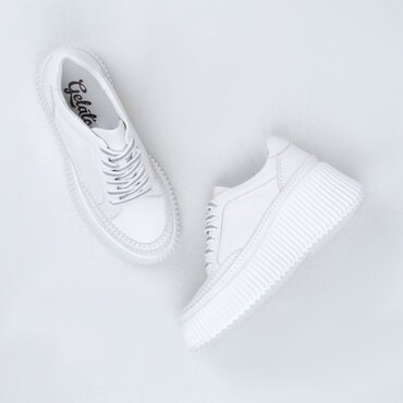 Step Up Sneaker
