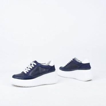 Step Up Sneaker