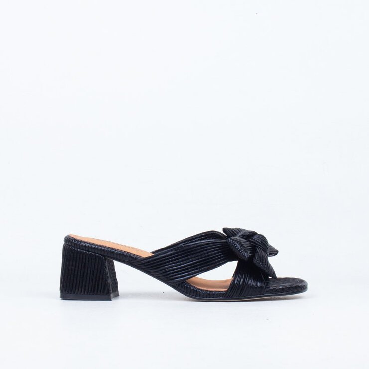 Aniston Heeled Slide-ULTRA SHOES