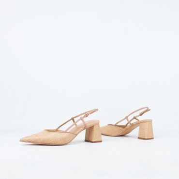 Yasmine Heel