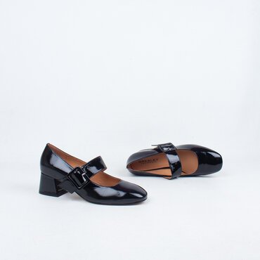 Pagoda Mary Jane Heel