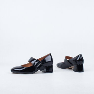 Pagoda Mary Jane Heel